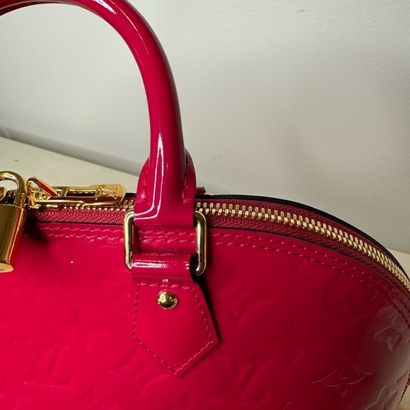 DO NOT BUY THIS BAG IS SOLD - Picture 9 of 14